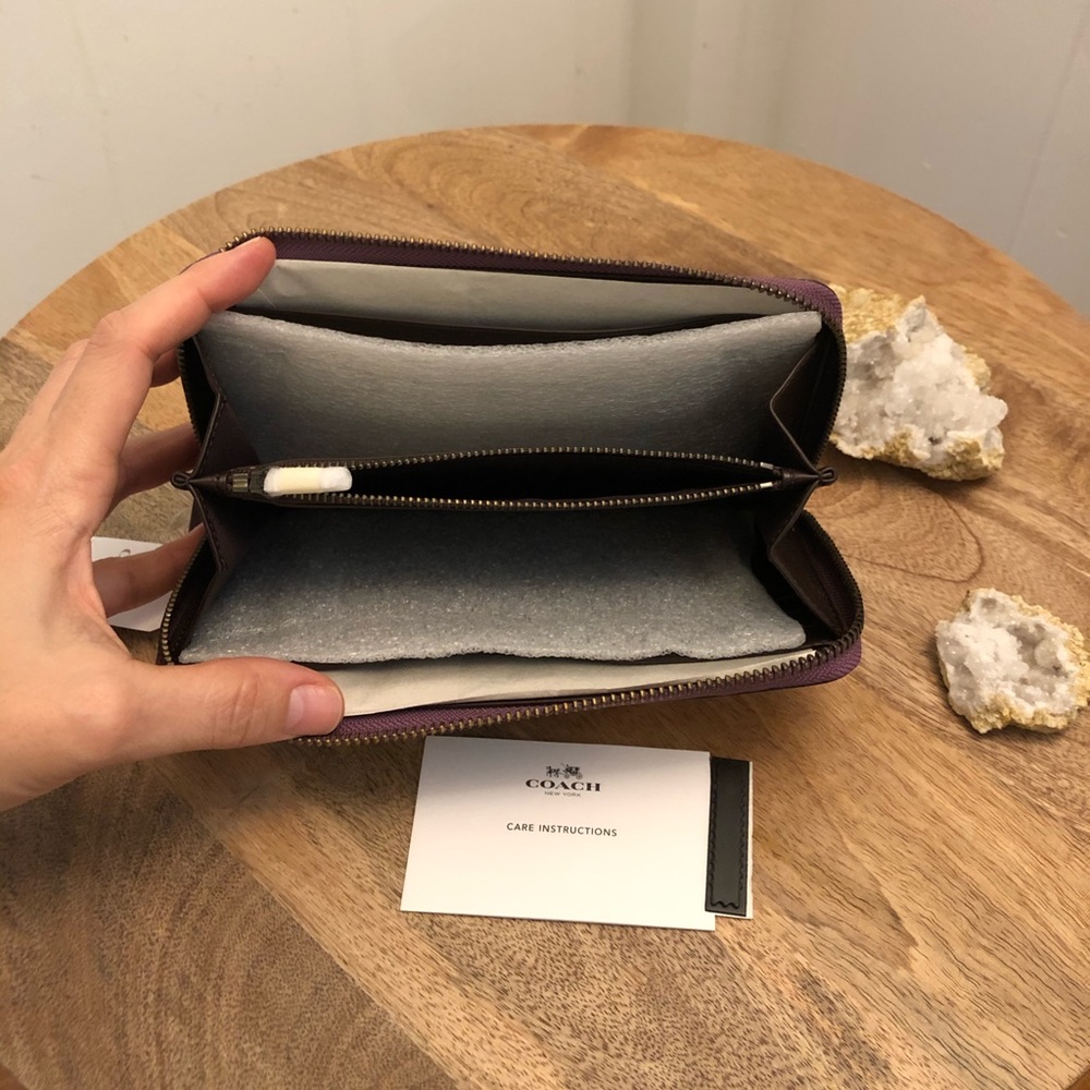 SOLD NWT coach accordion wallet. - Picture 6 of 6